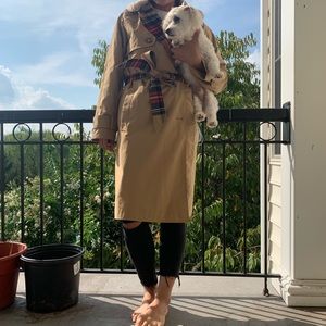 TRENCH COAT